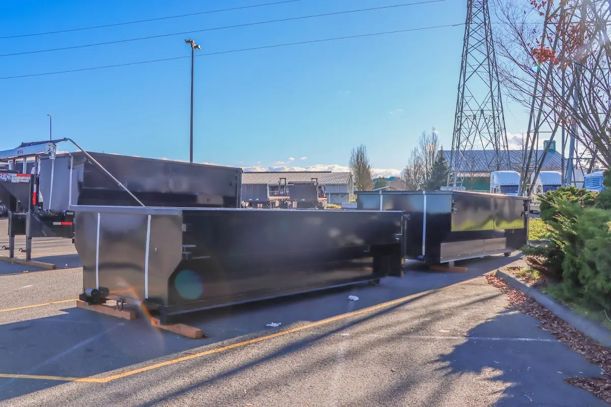 Professional dumpster rental and junk removal service in Smyrna